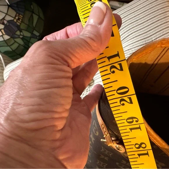 Louis Vuitton Classic Brown Monogram 𝙉𝙚𝙫𝙚𝙧𝙛𝙪𝙡𝙡  Tote 𝙂𝙈 𝙂𝙤𝙤𝙙 𝘾𝙤𝙣𝙙𝙞𝙩𝙞𝙤𝙣 - Picture 11 of 16